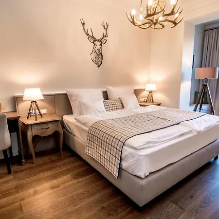 Ujhuta Kastelyszallo Hotel Haromhuta