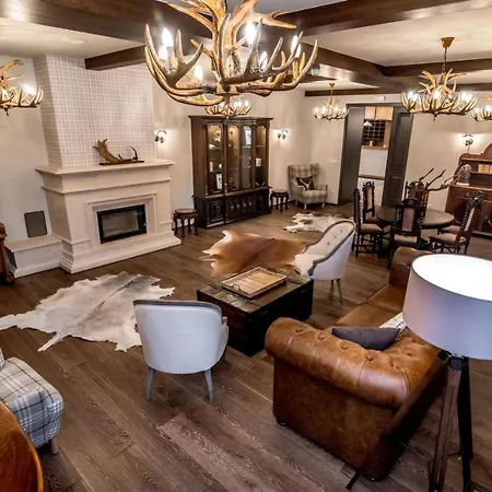 Ujhuta Kastelyszallo 4*